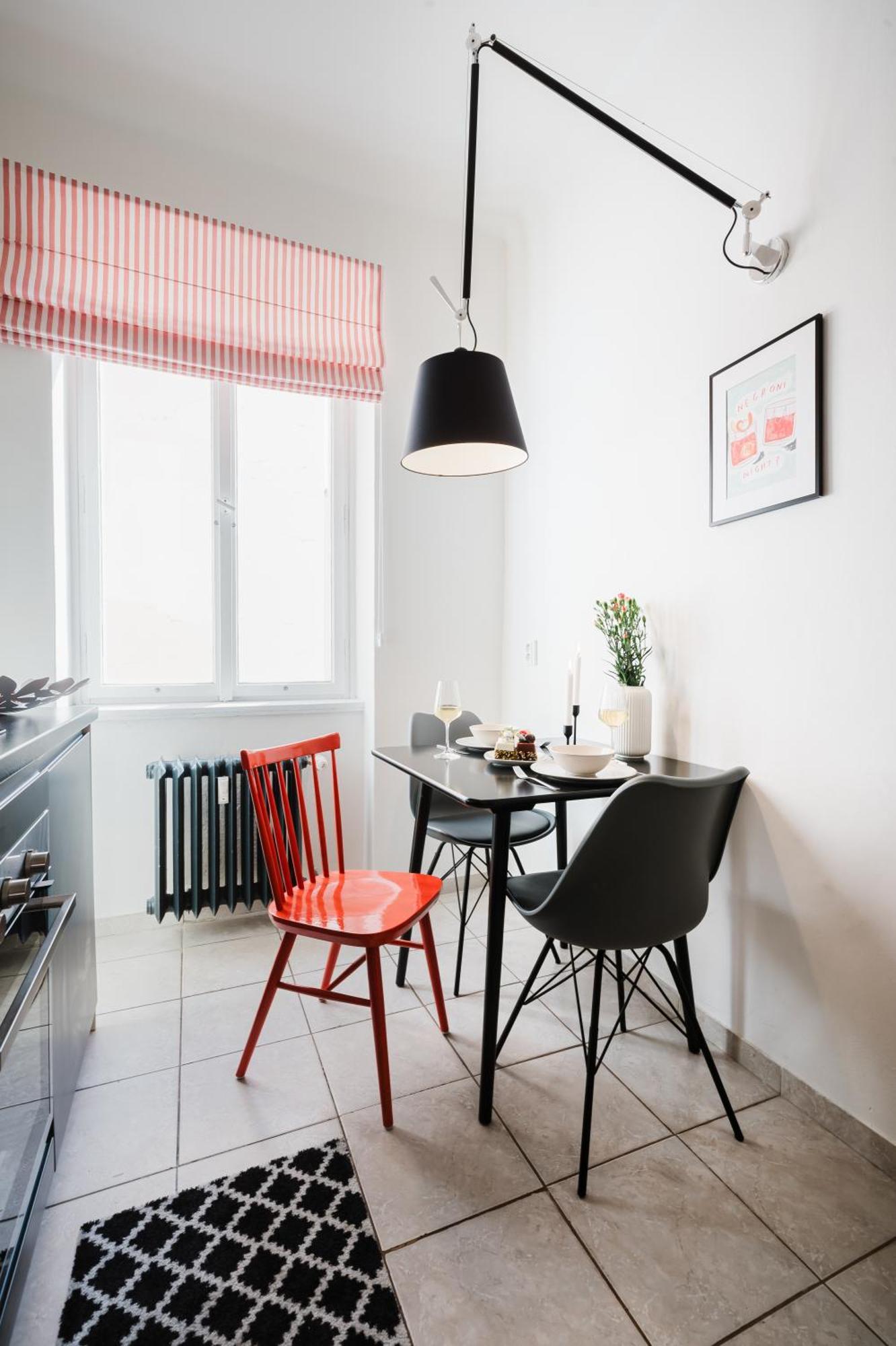 Days - 1bdr - Workspace - Netflix - New Town Lejlighed *